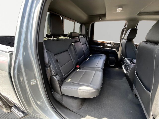 Used 2025 GMC Sierra 3500 Denali w/ Denali Reserve Package AWD/4WD image 27