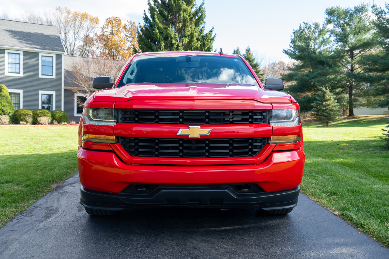 Used 2018 Chevrolet Silverado 1500 Custom image 8