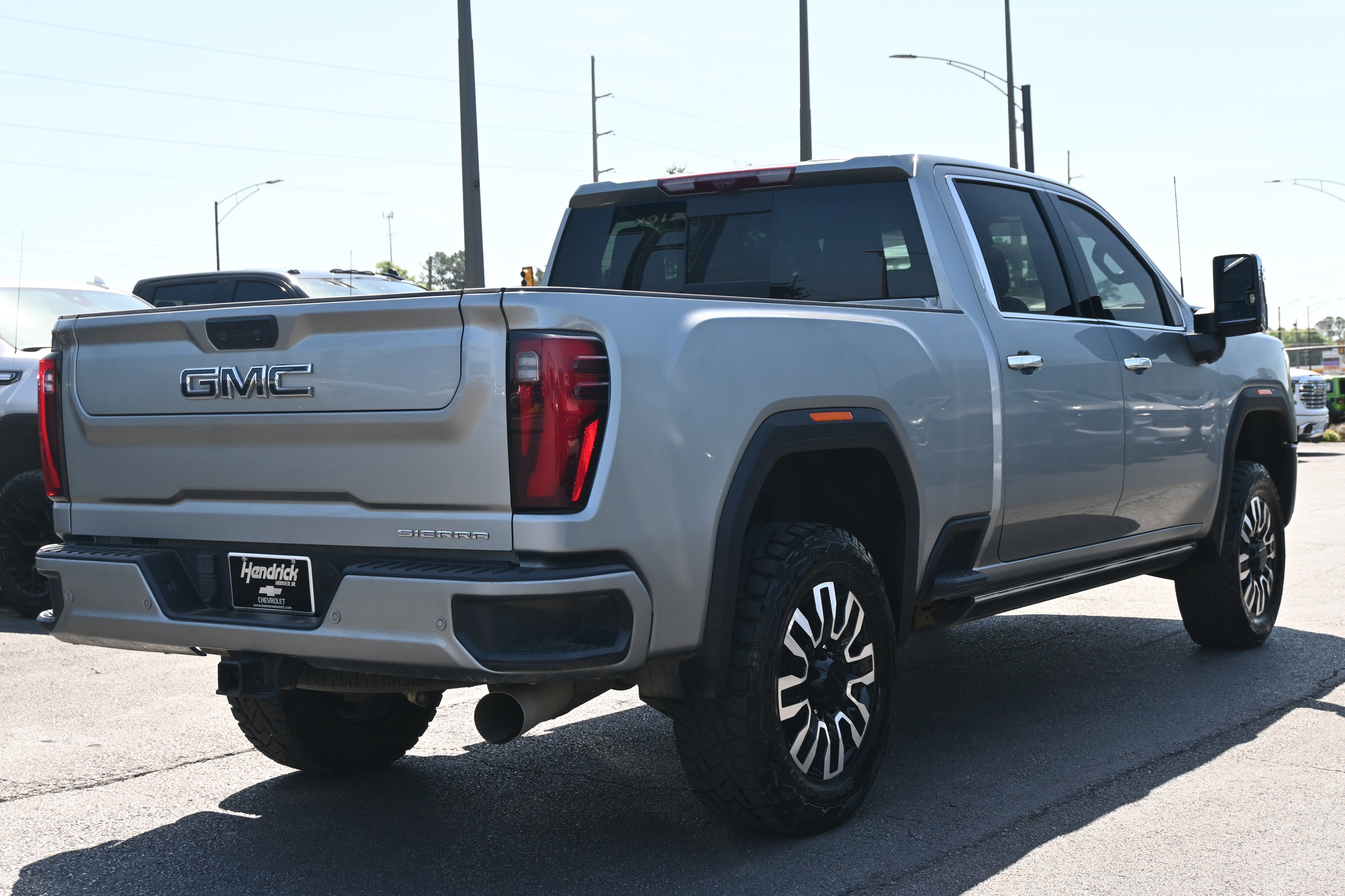 Used 2025 GMC Sierra 2500 Denali Ultimate w/ Max Trailering Package image 16