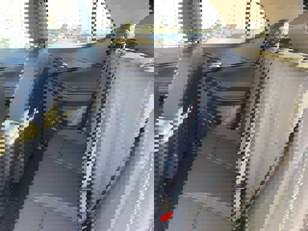 Used 2025 Buick Encore GX Preferred image 11