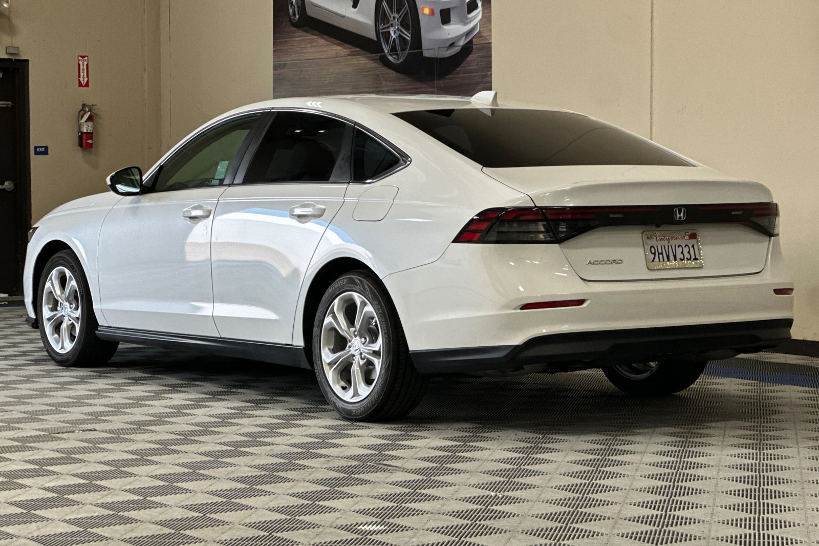 Used 2023 Honda Accord LX image 6