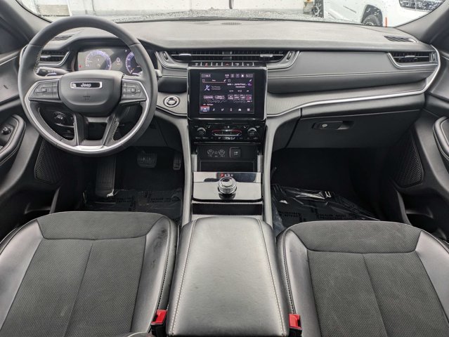 Certified 2024 Jeep Grand Cherokee L Altitude AWD/4WD image 15