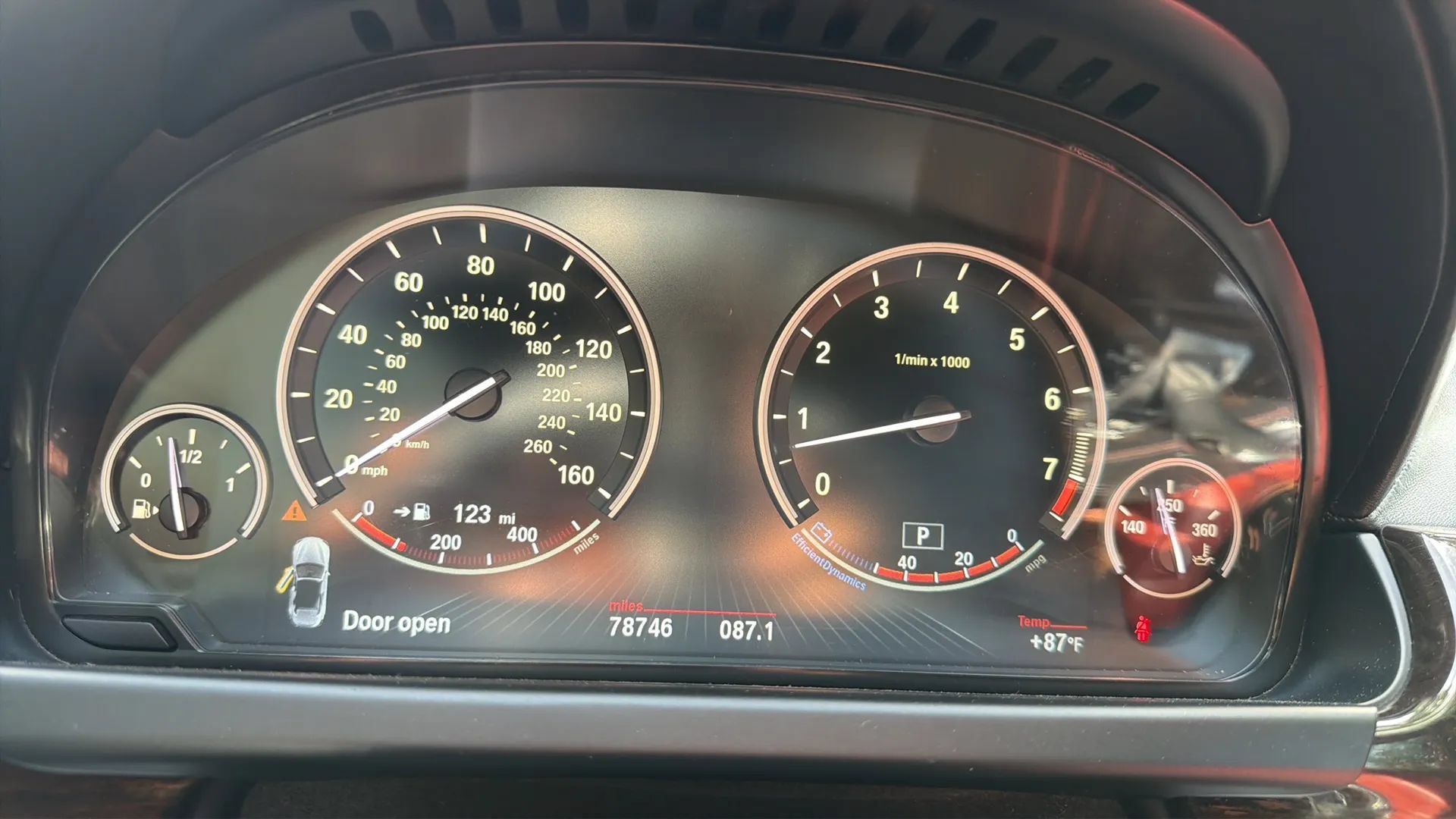 Used 2014 BMW 640i xDrive Convertible AWD/4WD image 26