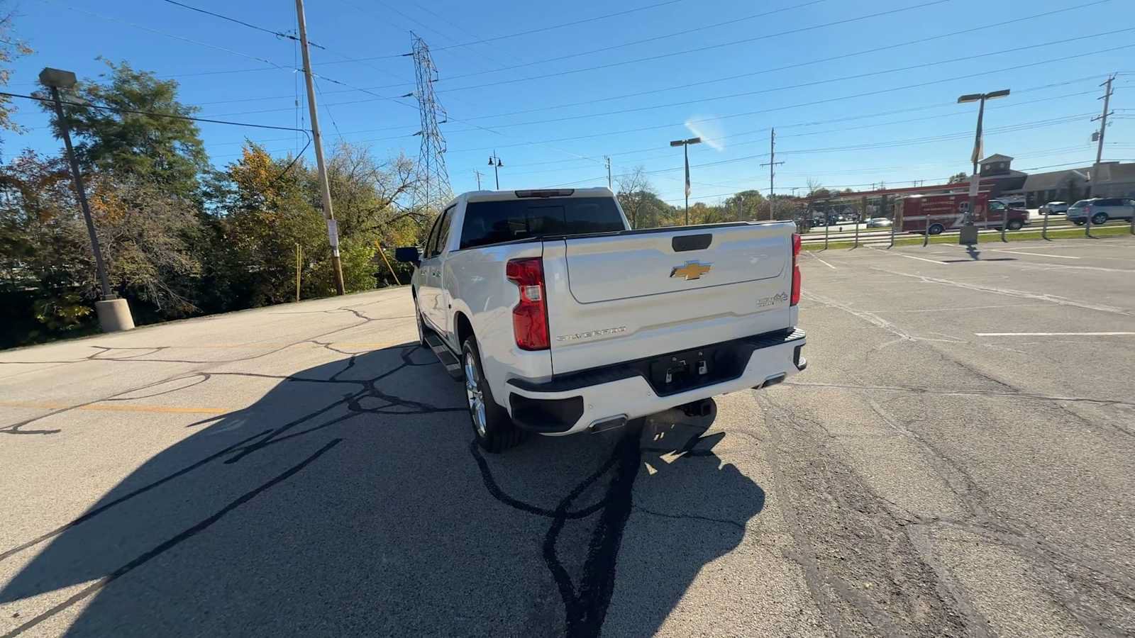 Certified 2023 Chevrolet Silverado 1500 High Country w/ High Country Premium Package AWD/4WD image 6
