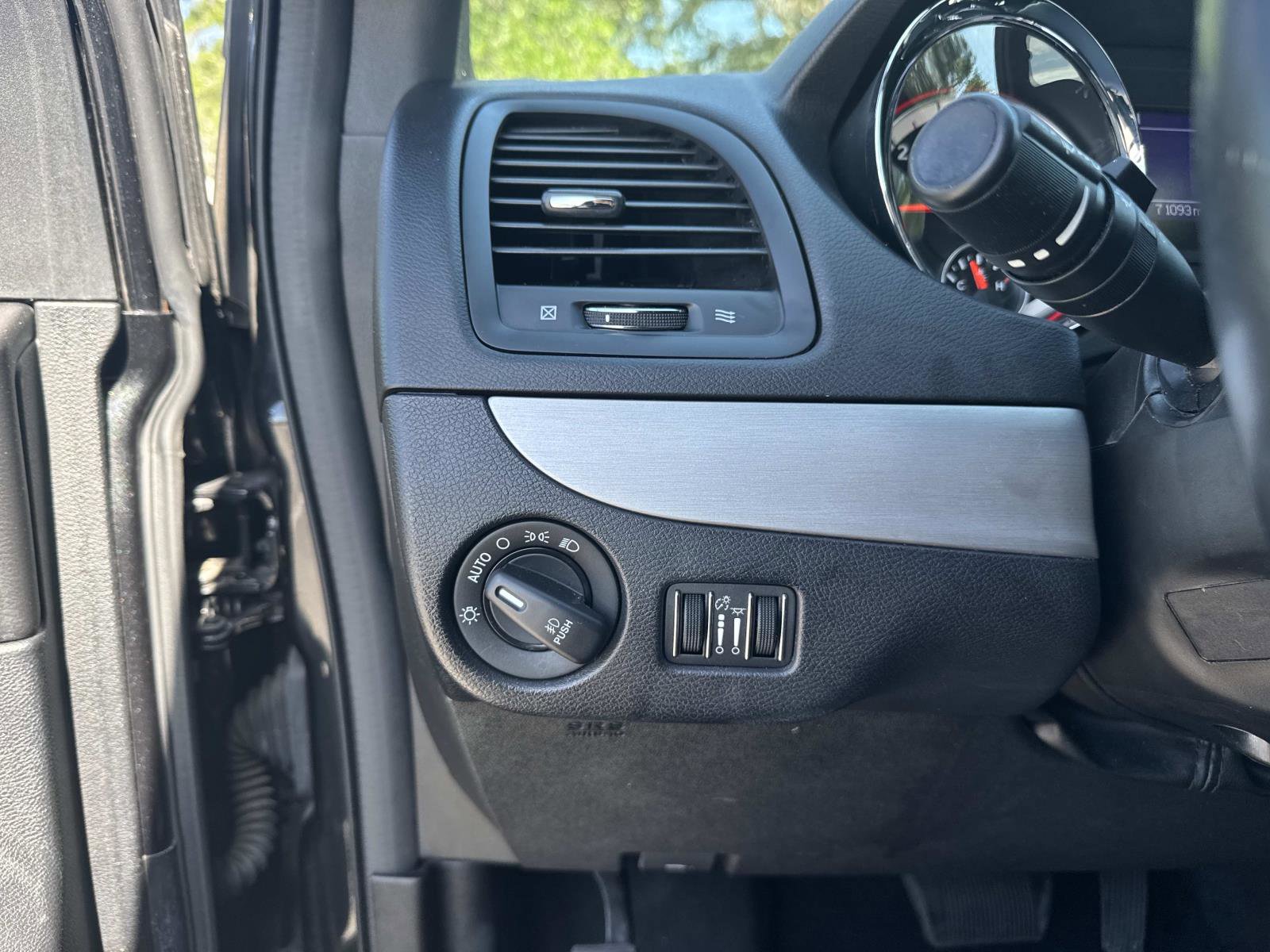 Used 2019 Dodge Grand Caravan GT FWD image 32