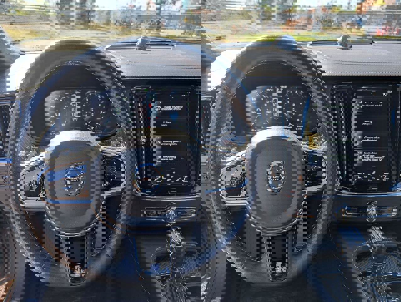 Used 2019 Volvo V90 T6 R-Design image 21