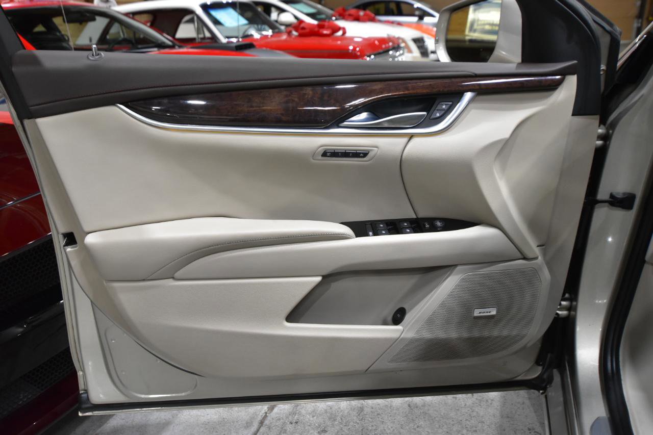 Used 2013 Cadillac XTS Luxury w/ Driver Awareness Package FWD image 9