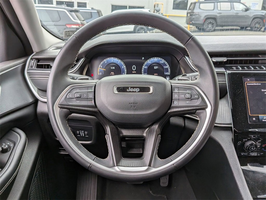 Used 2023 Jeep Grand Cherokee L Laredo image 14