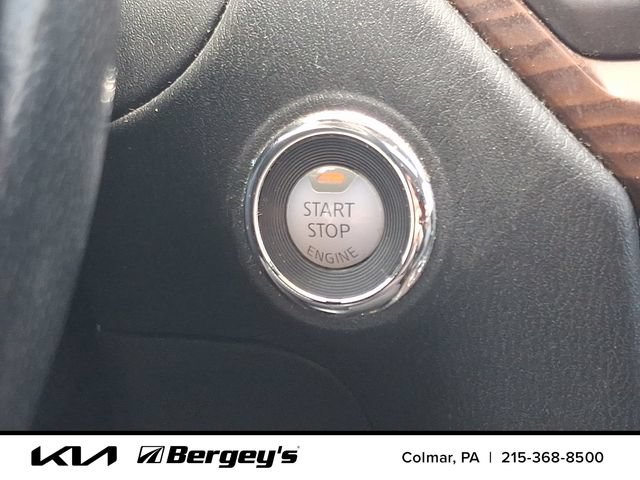 Used 2018 Nissan Pathfinder Platinum AWD/4WD image 28