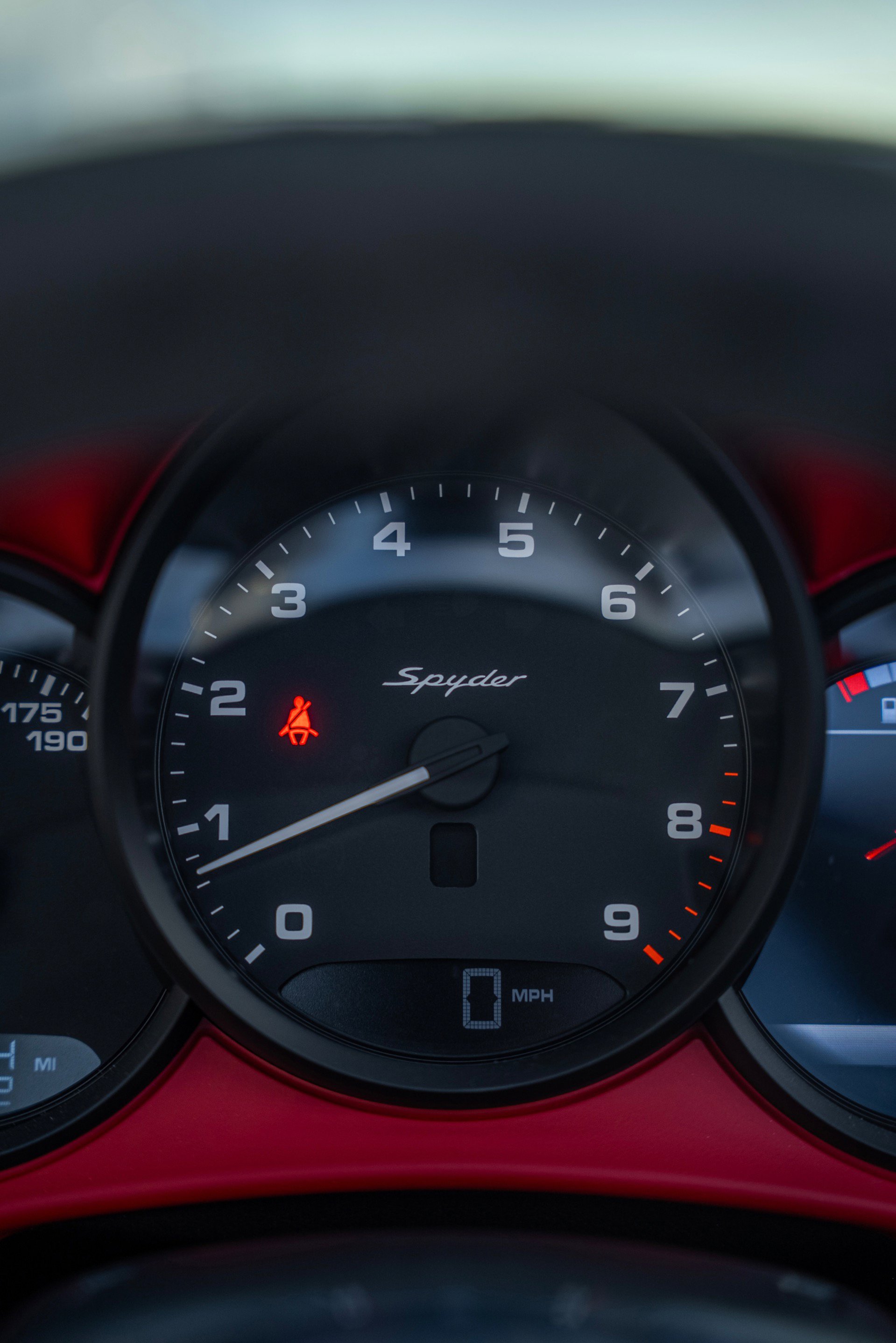 Used 2016 Porsche Boxster Spyder image 37