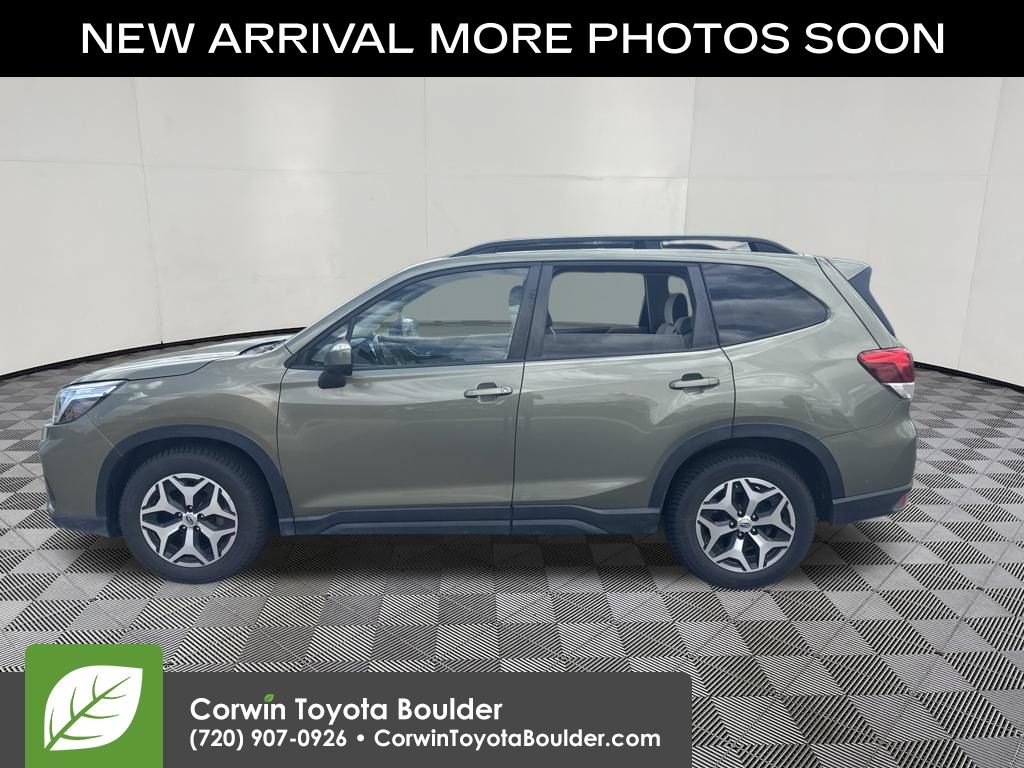 Used 2021 Subaru Forester Premium AWD/4WD image 4