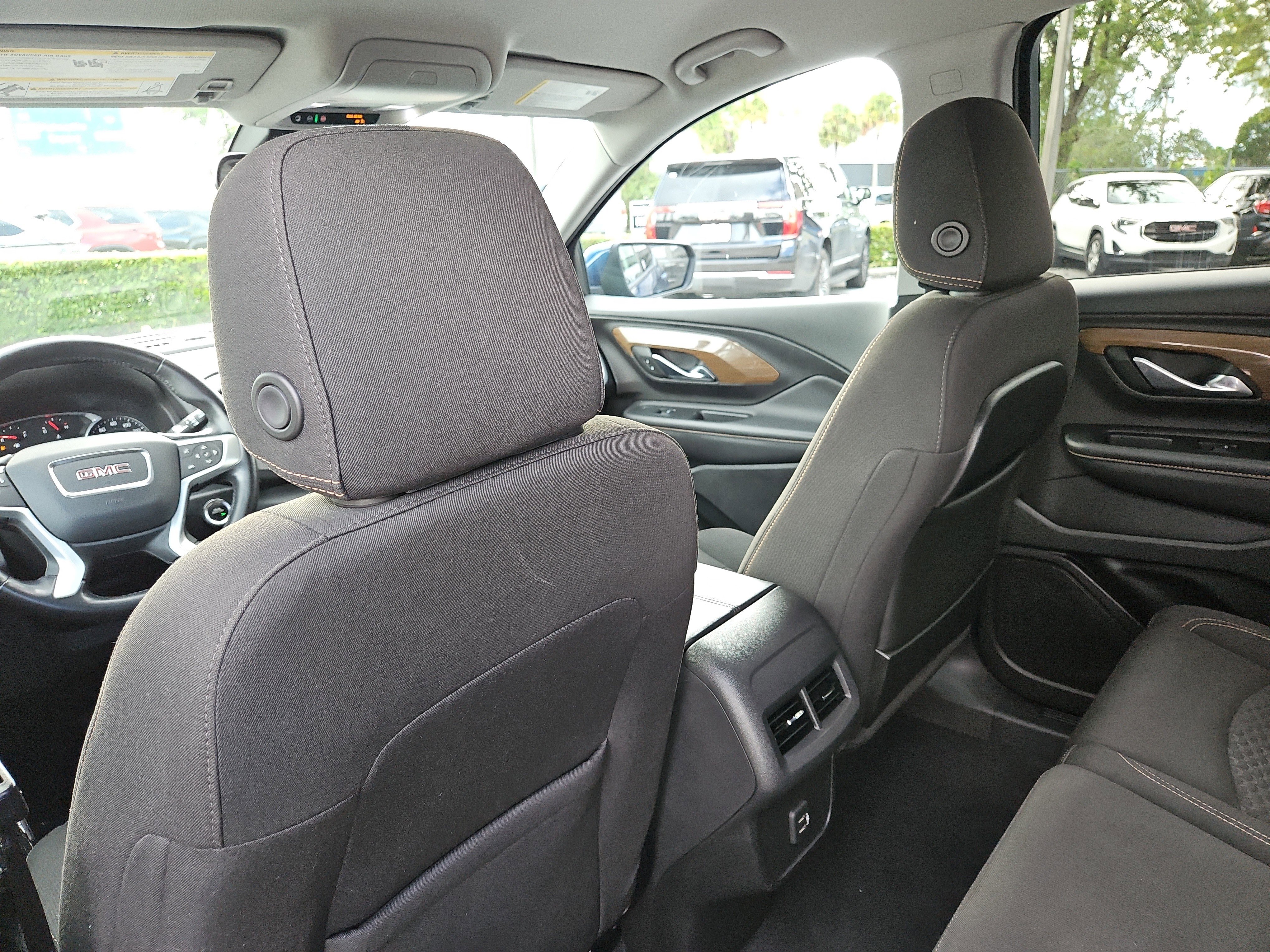 Used 2020 GMC Terrain SLE w/ Driver Convenience Package image 13