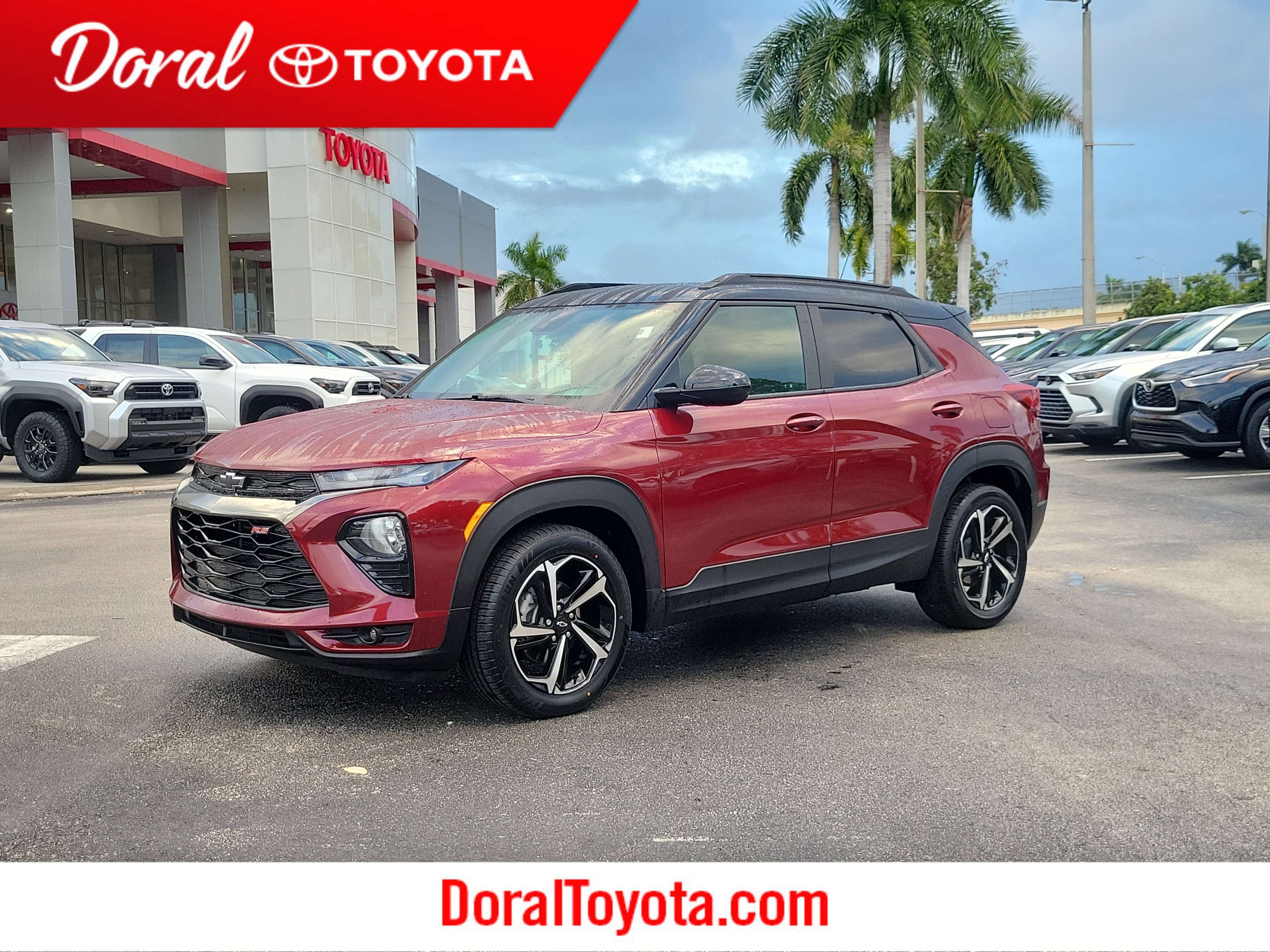 Used 2023 Chevrolet TrailBlazer RS w/ Technology Package image 1