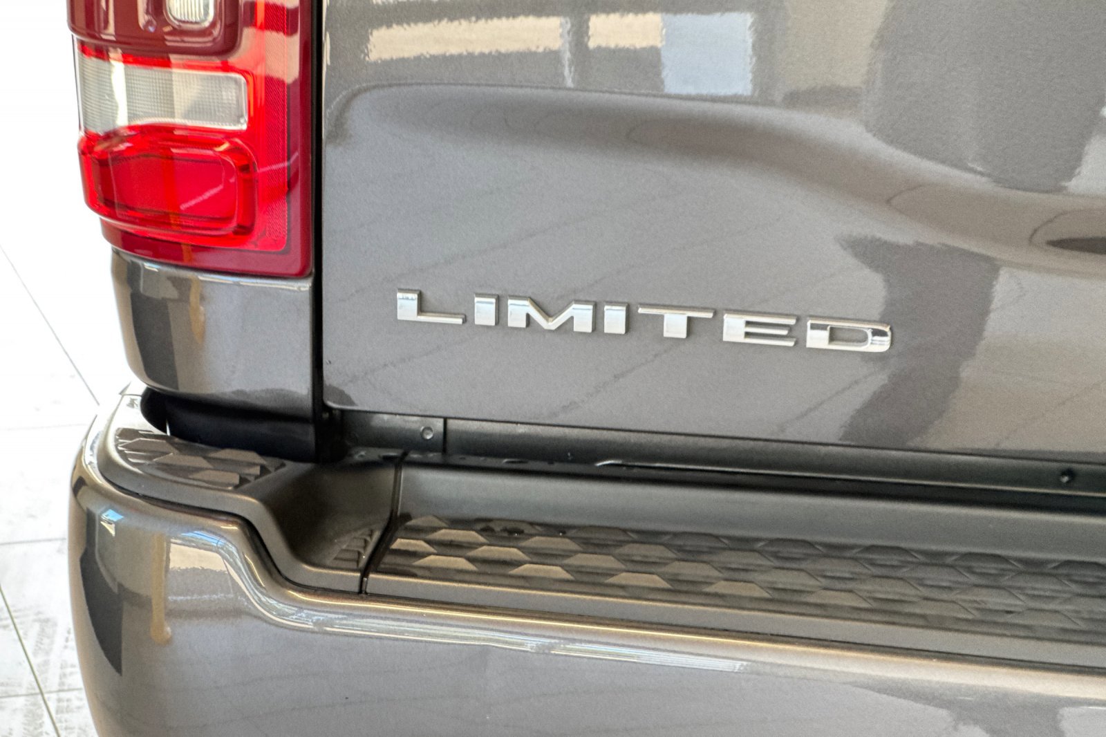 Used 2019 RAM 2500 Limited image 26