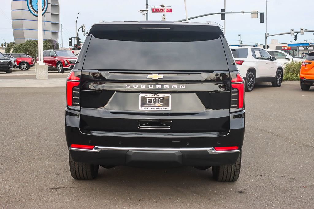 New 2026 Chevrolet Suburban LS image 3