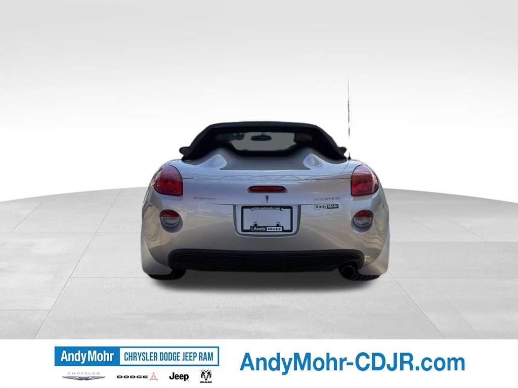 Used 2007 Pontiac Solstice Convertible w/ Premium Package RWD image 6