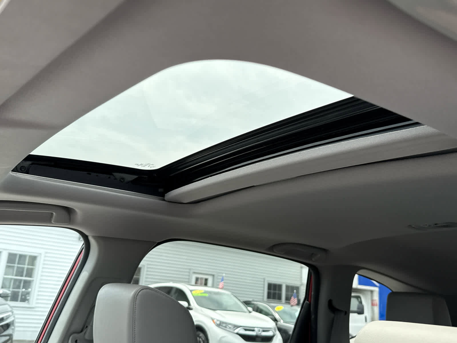 Used 2022 Honda CR-V Touring image 10