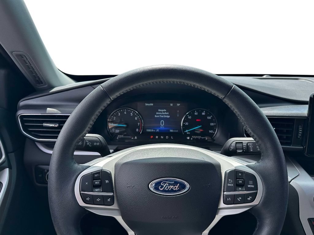 Used 2024 Ford Explorer XLT w/ Equipment Group 202A AWD/4WD image 18