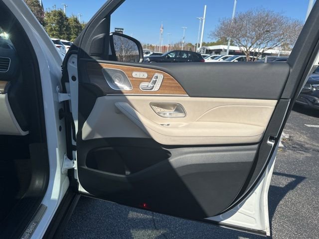Certified 2025 Mercedes-Benz GLS 450 4MATIC image 42