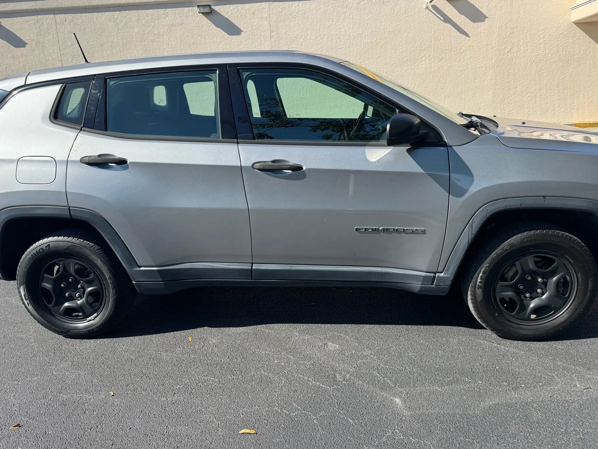 Used 2015 Jeep Compass Sport w/ Power Value Group image 3