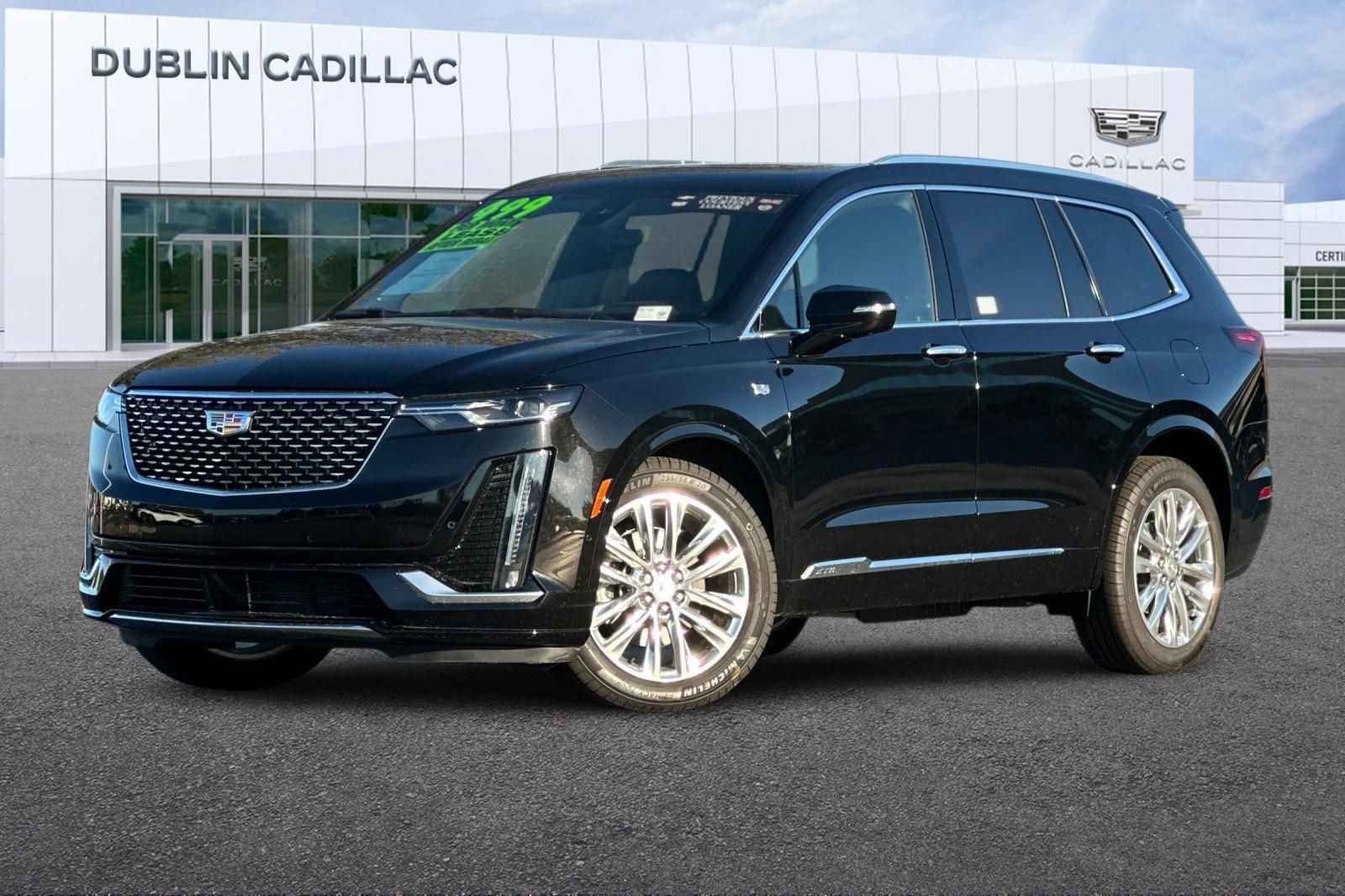 Used 2025 Cadillac XT6 Premium Luxury w/ Technology Package image 8