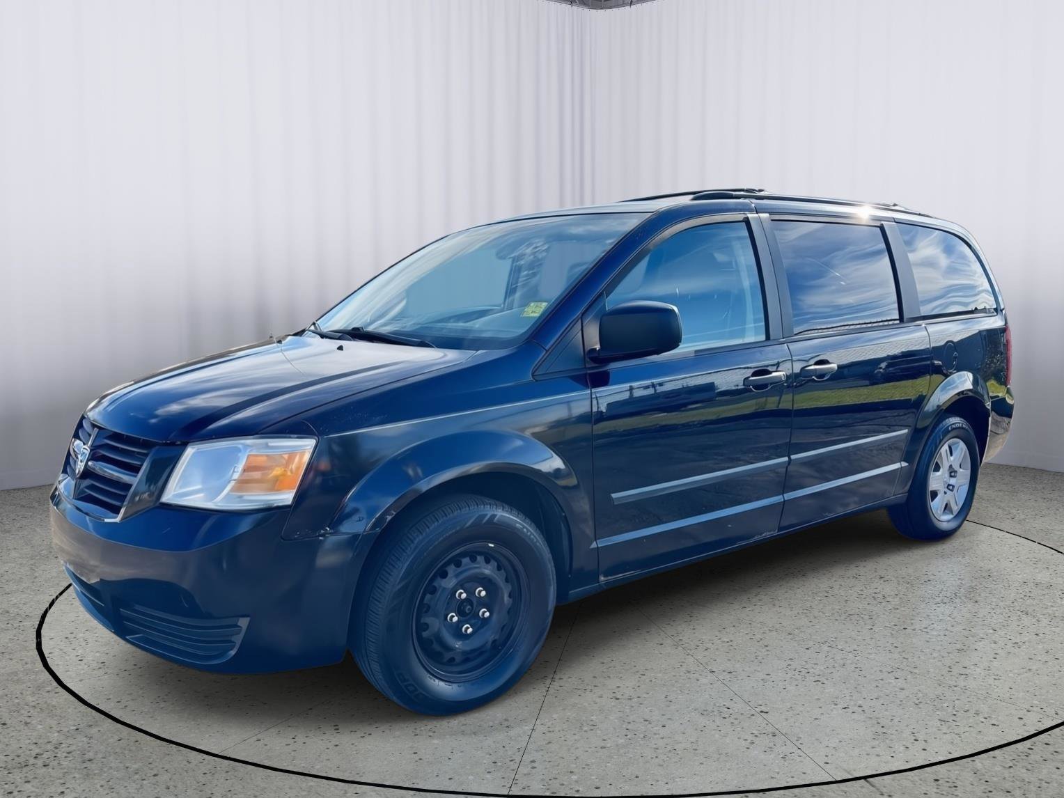Used 2010 Dodge Grand Caravan SE image 12