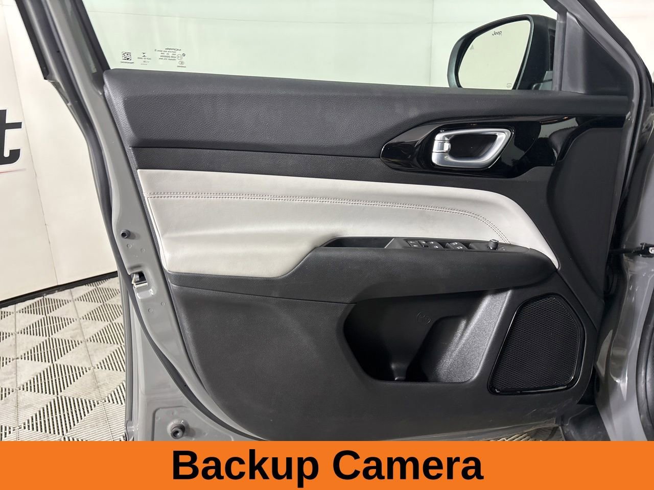 Used 2022 Jeep Compass Limited AWD/4WD image 8