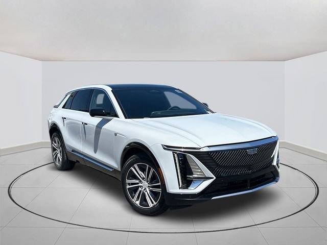 New 2026 Cadillac Lyriq Luxury w/ LPO, Floor Liner Package
