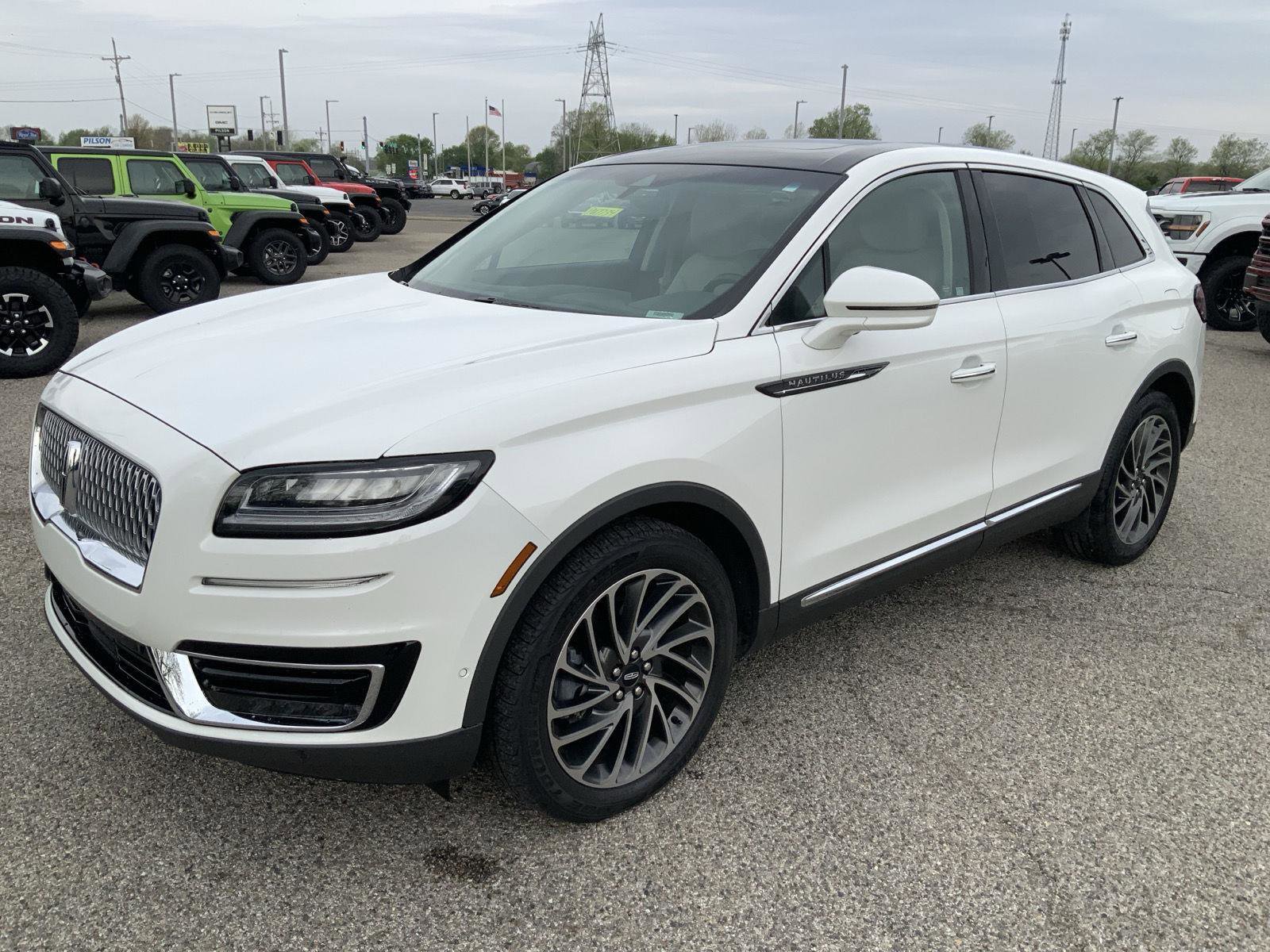 Used 2020 Lincoln Nautilus Reserve image 4