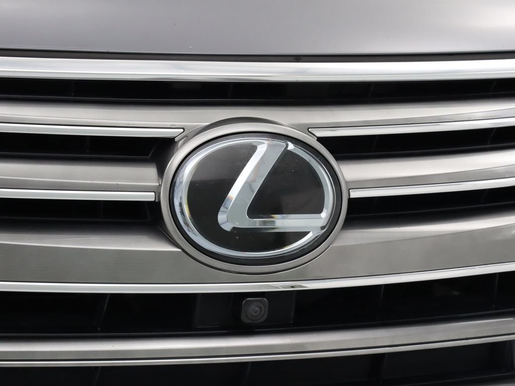 Used 2017 Lexus LX 570 4WD w/ Luxury Package image 8