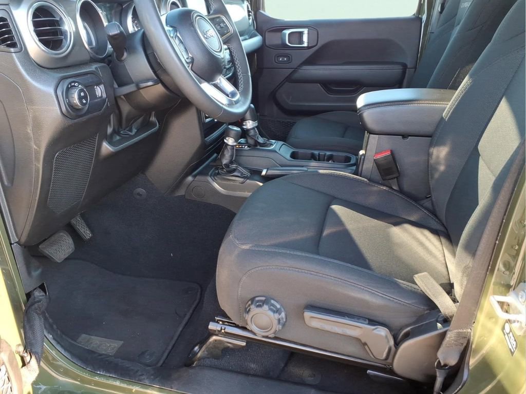 Used 2023 Jeep Gladiator Overland AWD/4WD image 20