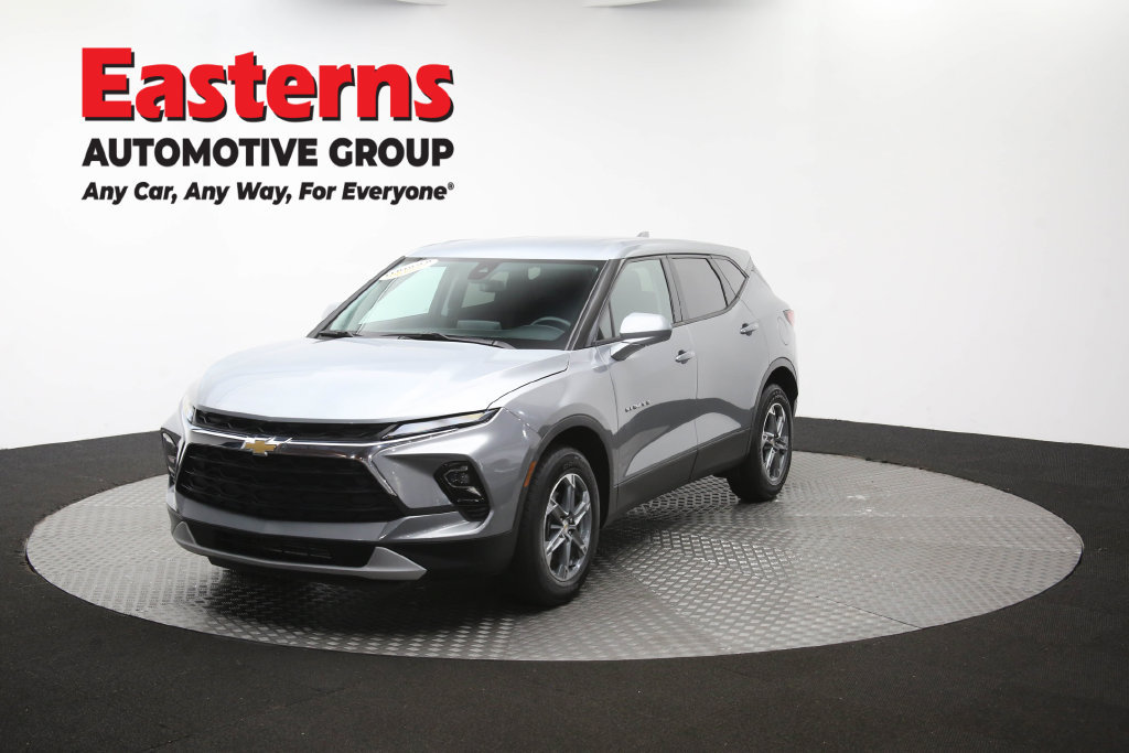 Used 2025 Chevrolet Blazer LT FWD image 59