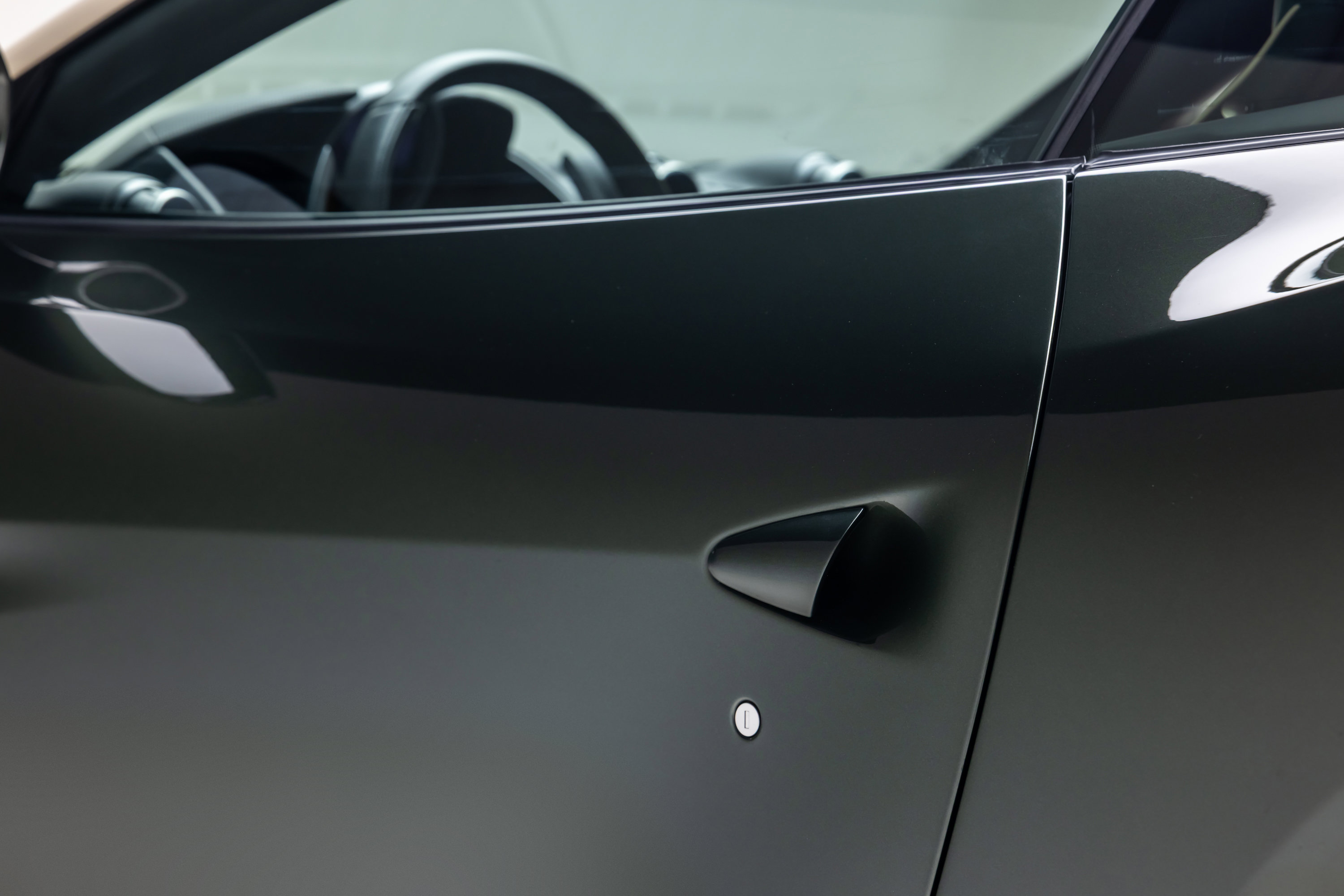 Certified 2019 Ferrari Portofino RWD image 32