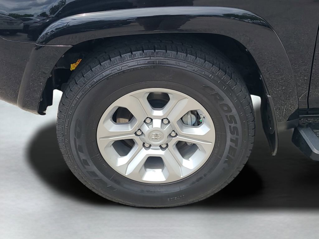 Used 2019 Toyota 4Runner SR5 image 10