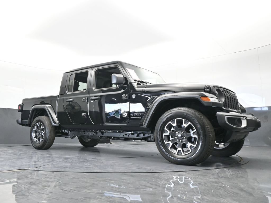 Used 2024 Jeep Gladiator Sport w/ Premium Package AWD/4WD image 62