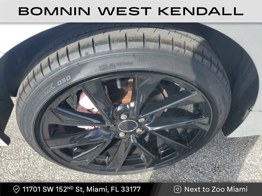 Used 2022 Toyota Corolla LE image 9