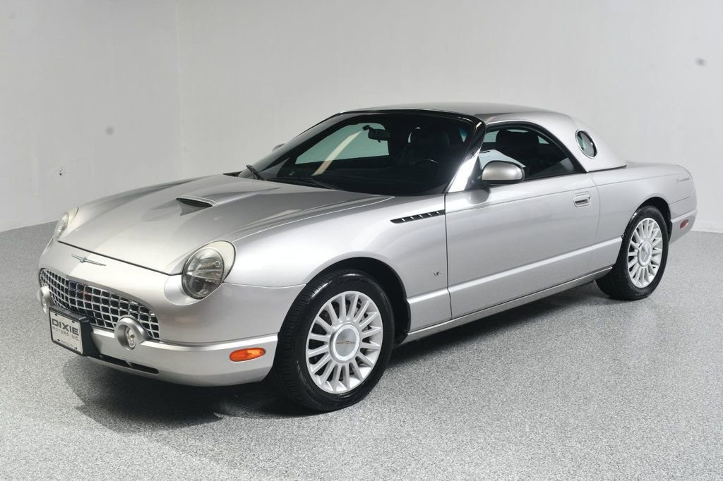 Used 2004 Ford Thunderbird RWD image 2