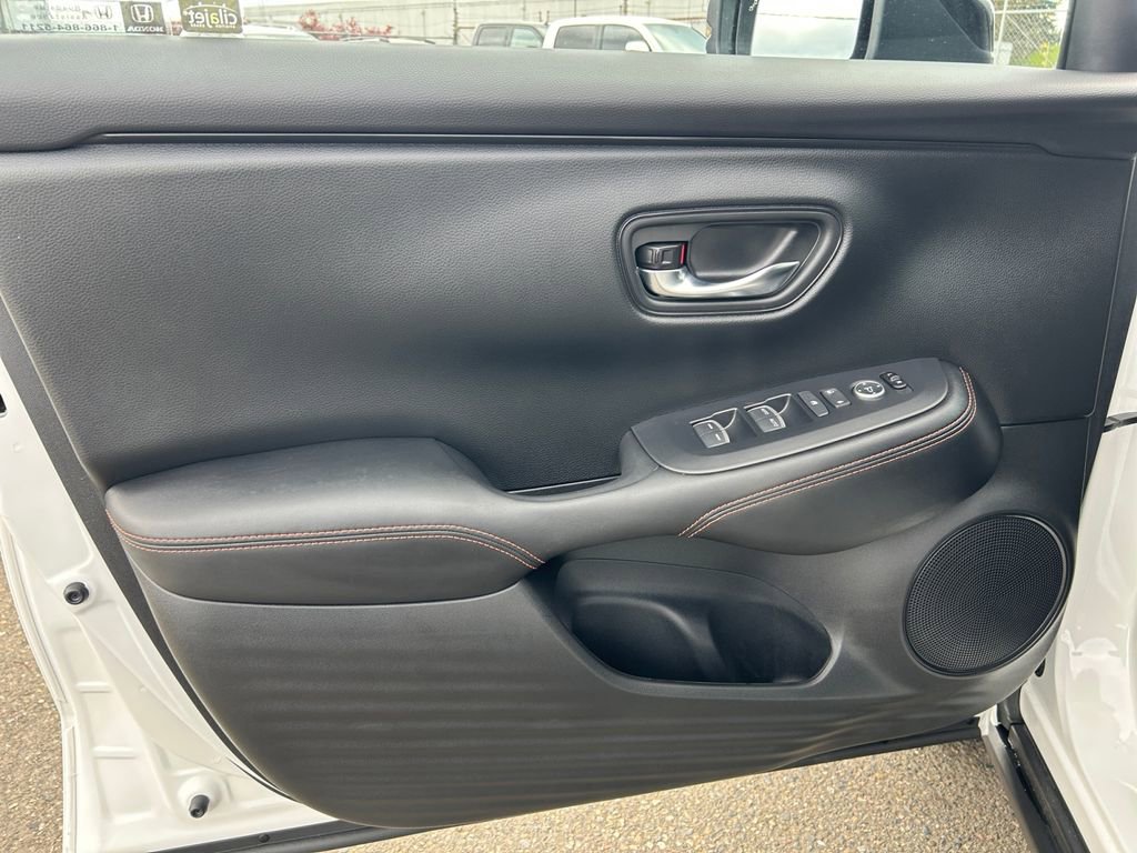 Used 2025 Honda HR-V Sport image 19