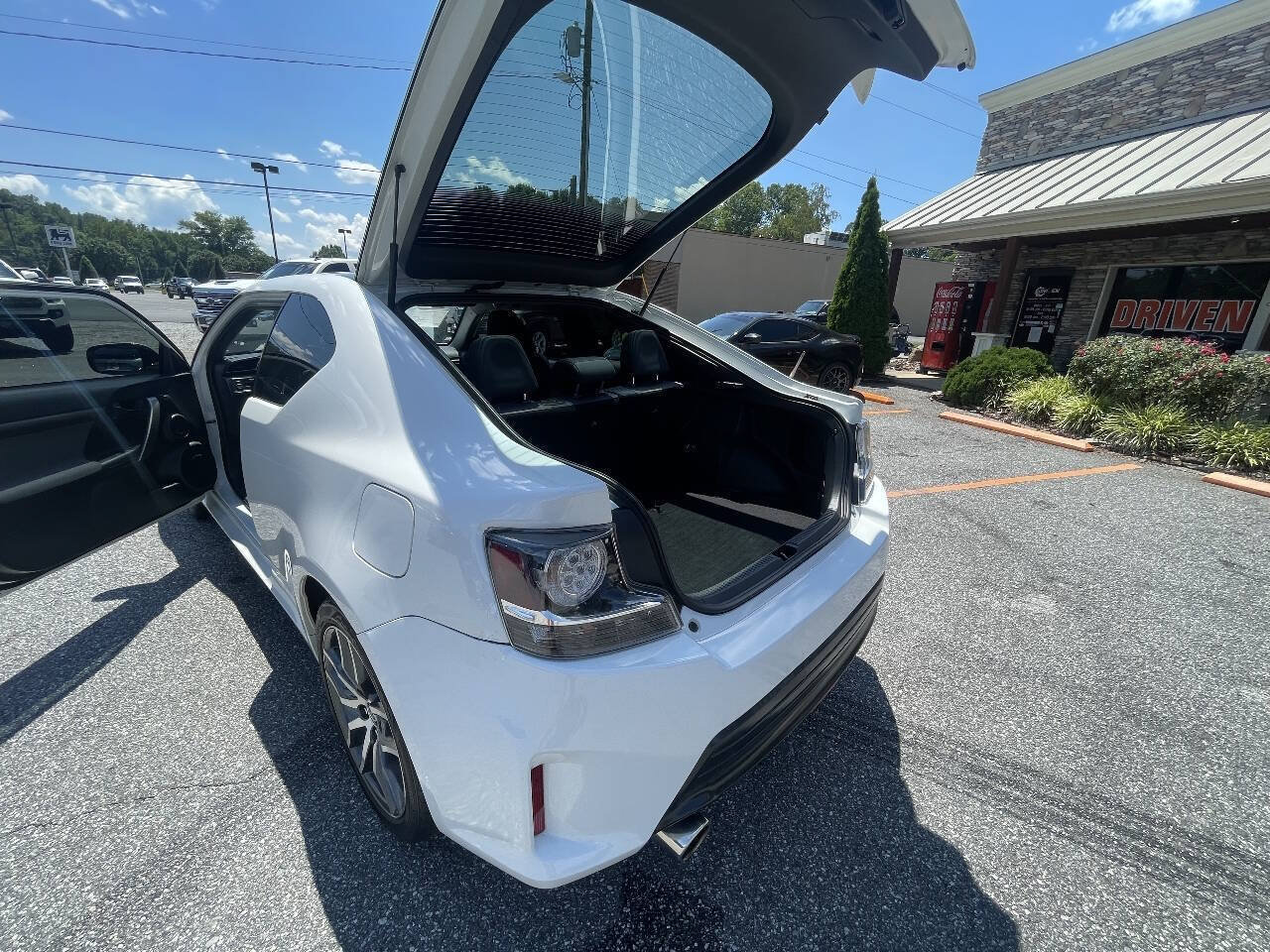Used 2015 Scion tC FWD image 16