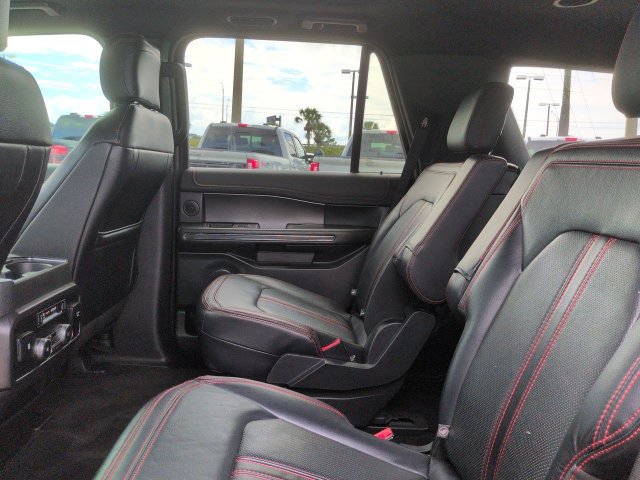 Used 2019 Ford Expedition Limited w/ Equipment Group 303A AWD/4WD image 16