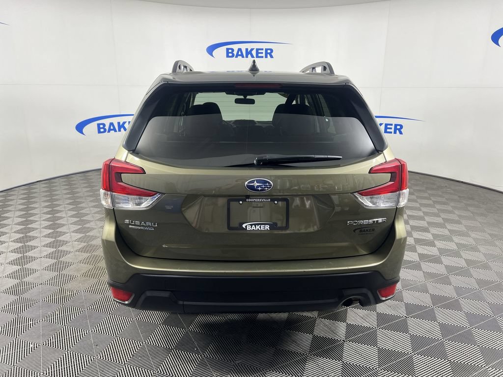 Used 2024 Subaru Forester Premium AWD/4WD image 8