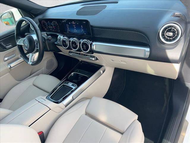 Used 2025 Mercedes-Benz GLB 250 4MATIC image 20