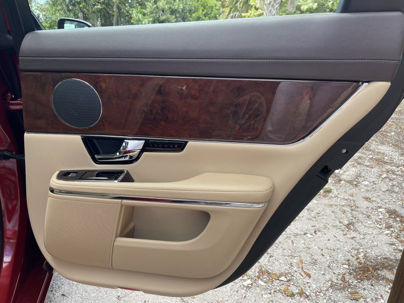 Used 2012 Jaguar XJ image 29