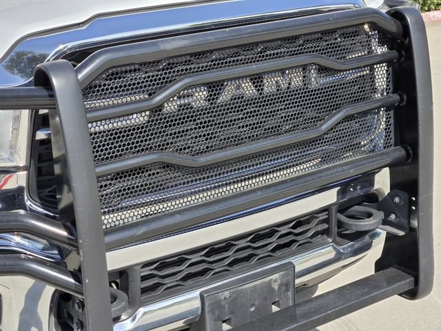 Used 2024 RAM 5500 Tradesman w/ Chrome Appearance Group AWD/4WD image 11