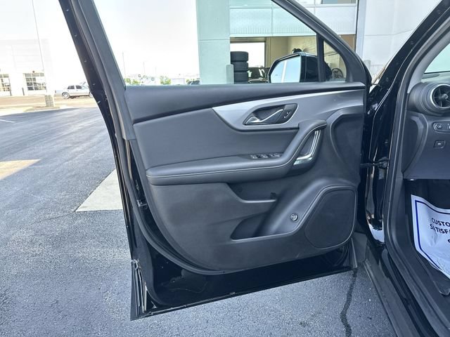 Used 2024 Chevrolet Blazer LT w/ Convenience Package FWD image 9