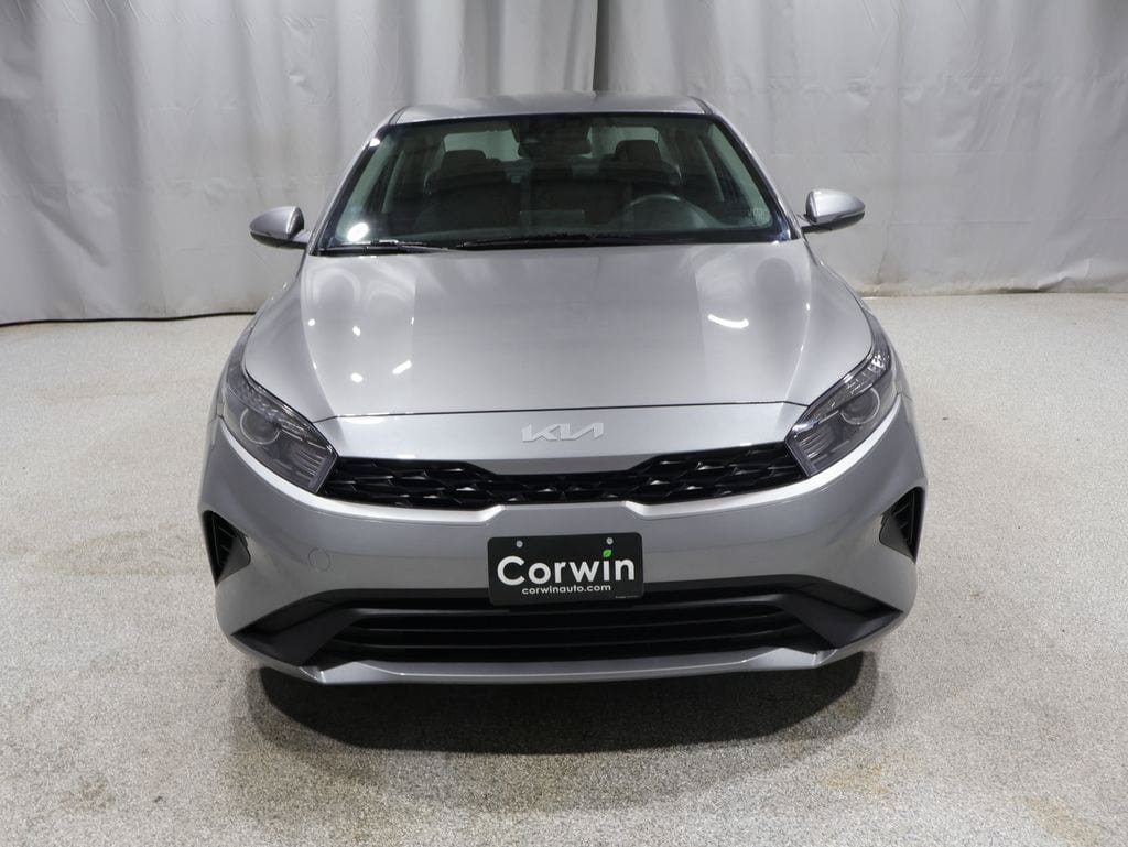 Used 2023 Kia Forte LXS w/ LXS Technology Package FWD image 9