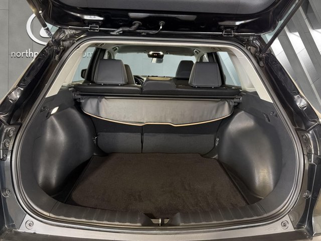 Used 2024 Toyota Corolla Cross XLE FWD image 22