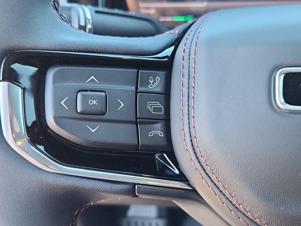 Used 2025 Jeep Wagoneer S Limited AWD/4WD image 18