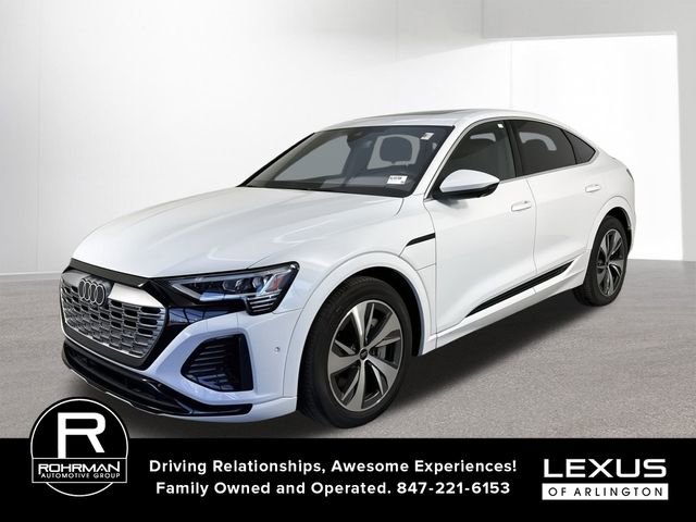 Used 2024 Audi Q8 e-tron Premium Plus image 1