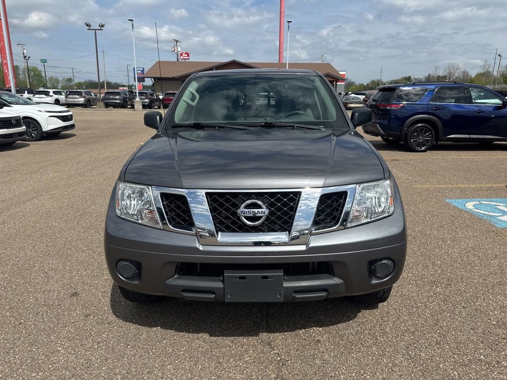 Used 2019 Nissan Frontier SV AWD/4WD image 2